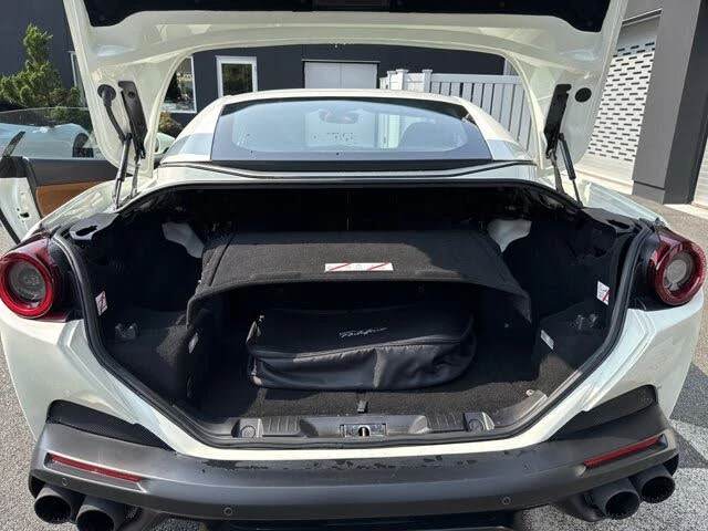 2019 Ferrari Portofino - Image 21 of 31
