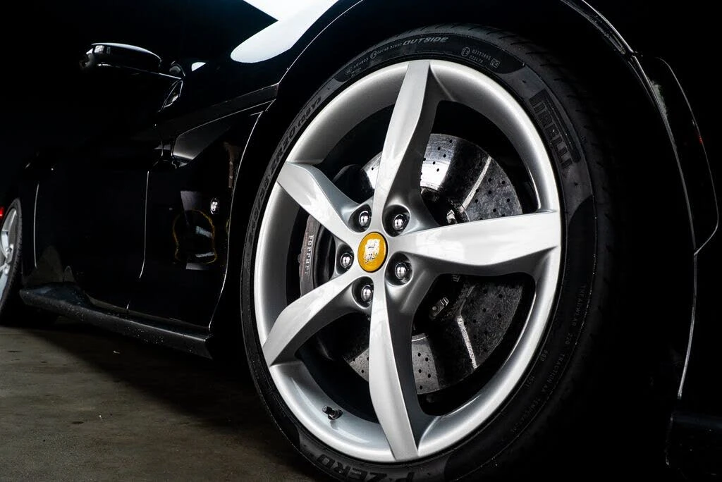 2019 Ferrari Portofino - Image 9 of 31