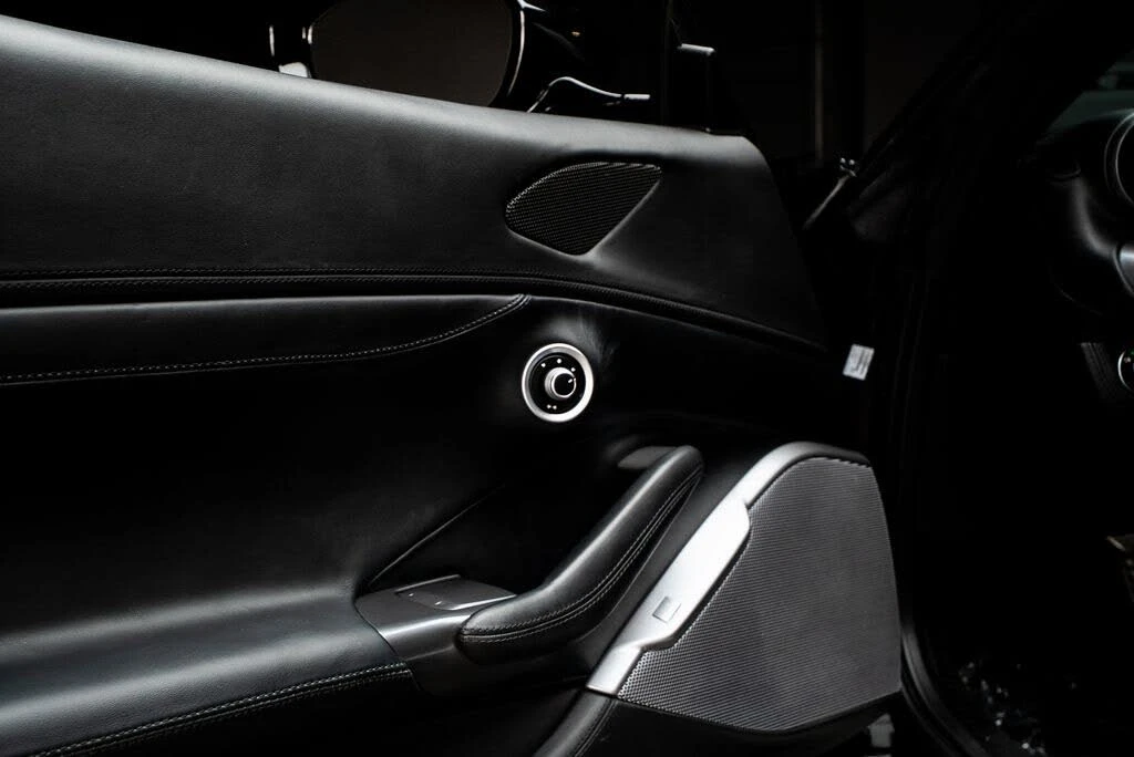 2019 Ferrari Portofino - Image 18 of 31