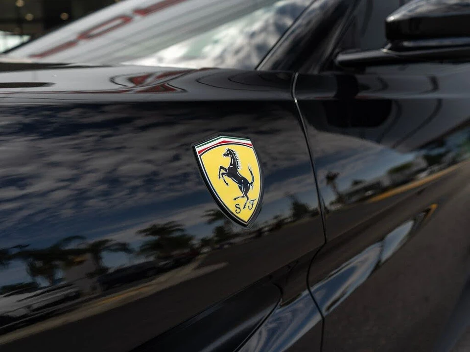 2019 Ferrari Portofino - Image 17 of 31