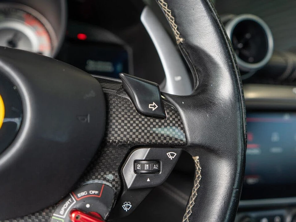 2019 Ferrari Portofino - Image 26 of 31