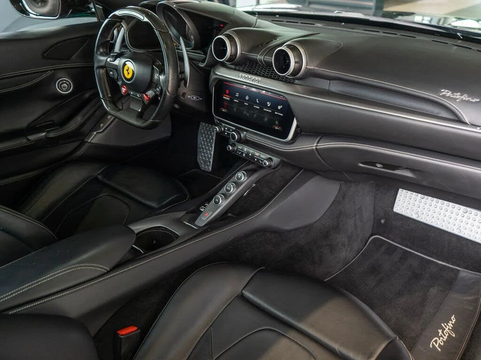 2019 Ferrari Portofino - Image 11 of 31