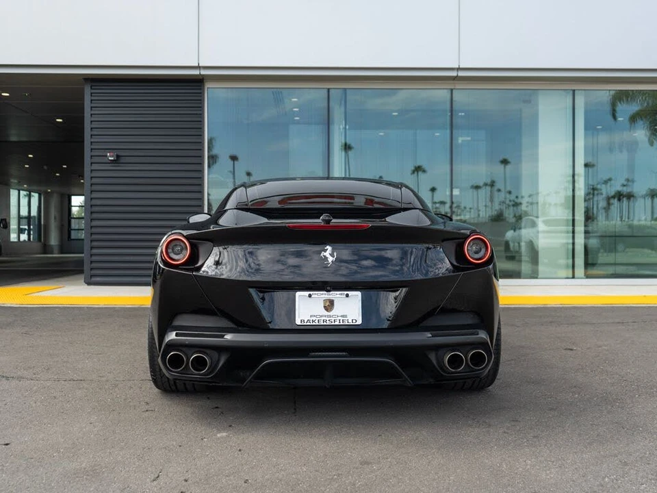 2019 Ferrari Portofino - Image 10 of 31