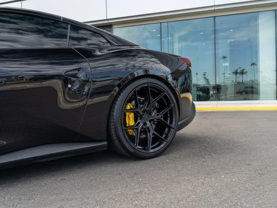 2019 Ferrari Portofino - Image 19 of 31