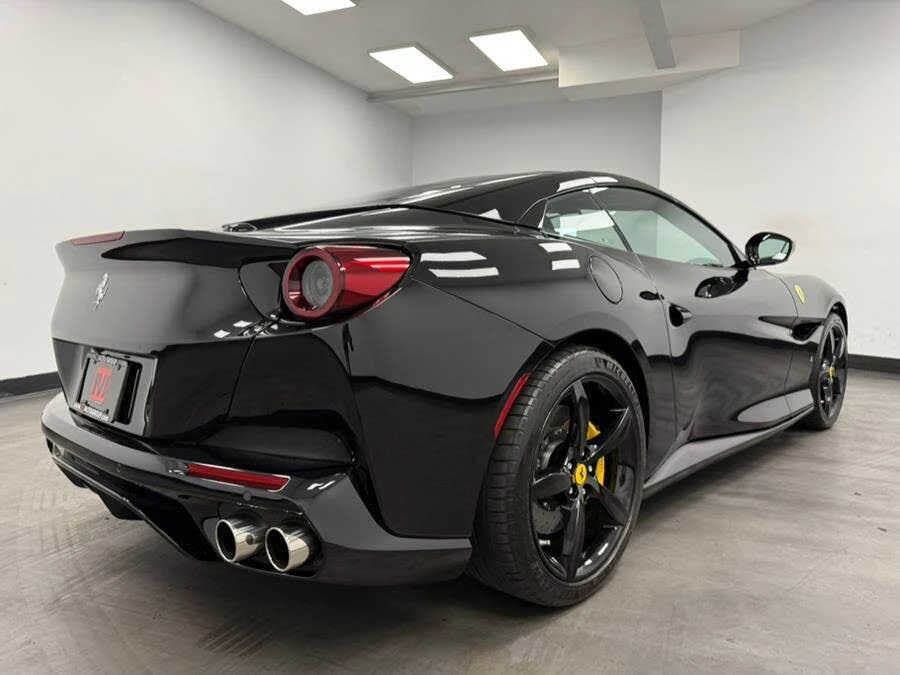 2019 Ferrari Portofino - Image 17 of 31