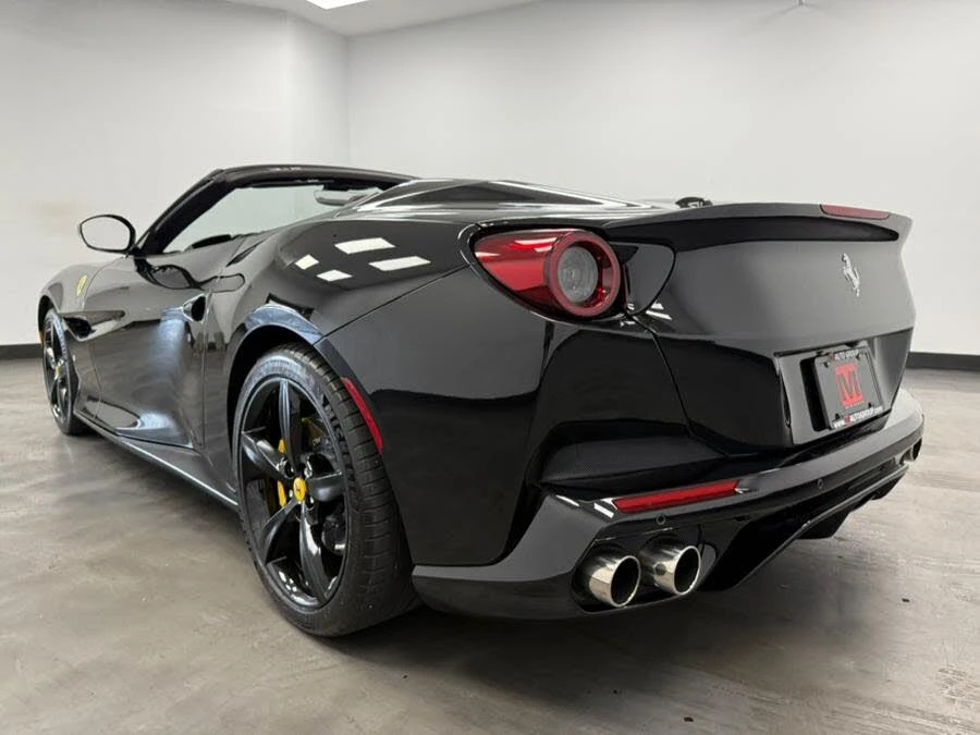 2019 Ferrari Portofino - Image 9 of 31