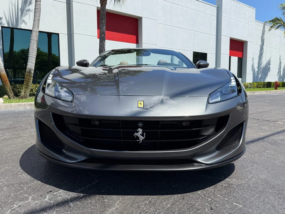 2019 Ferrari Portofino - Image 14 of 31