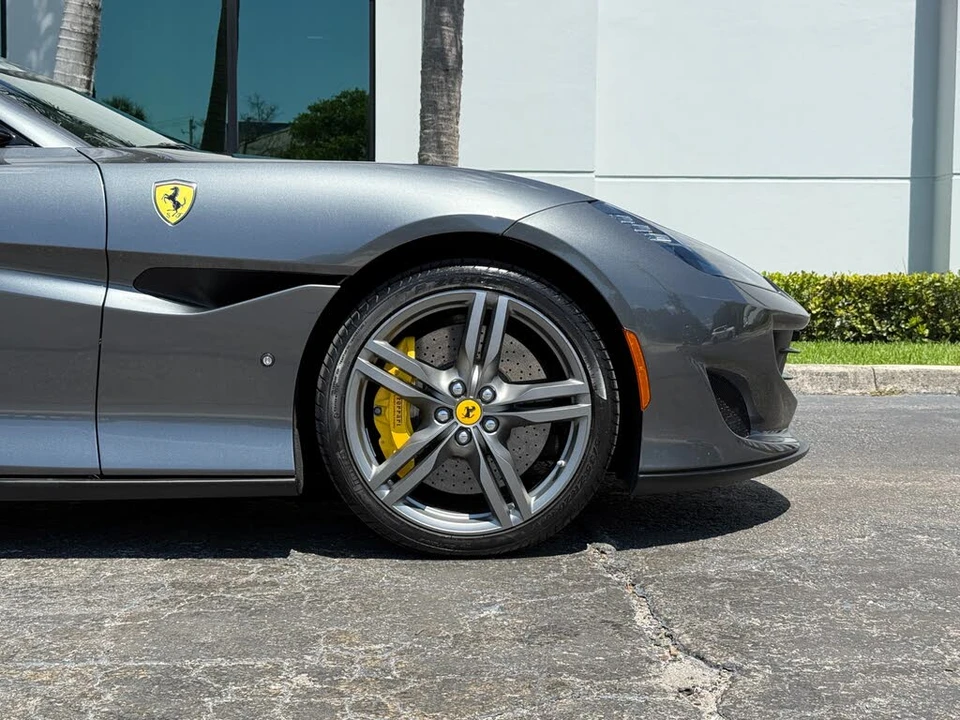 2019 Ferrari Portofino - Image 5 of 31