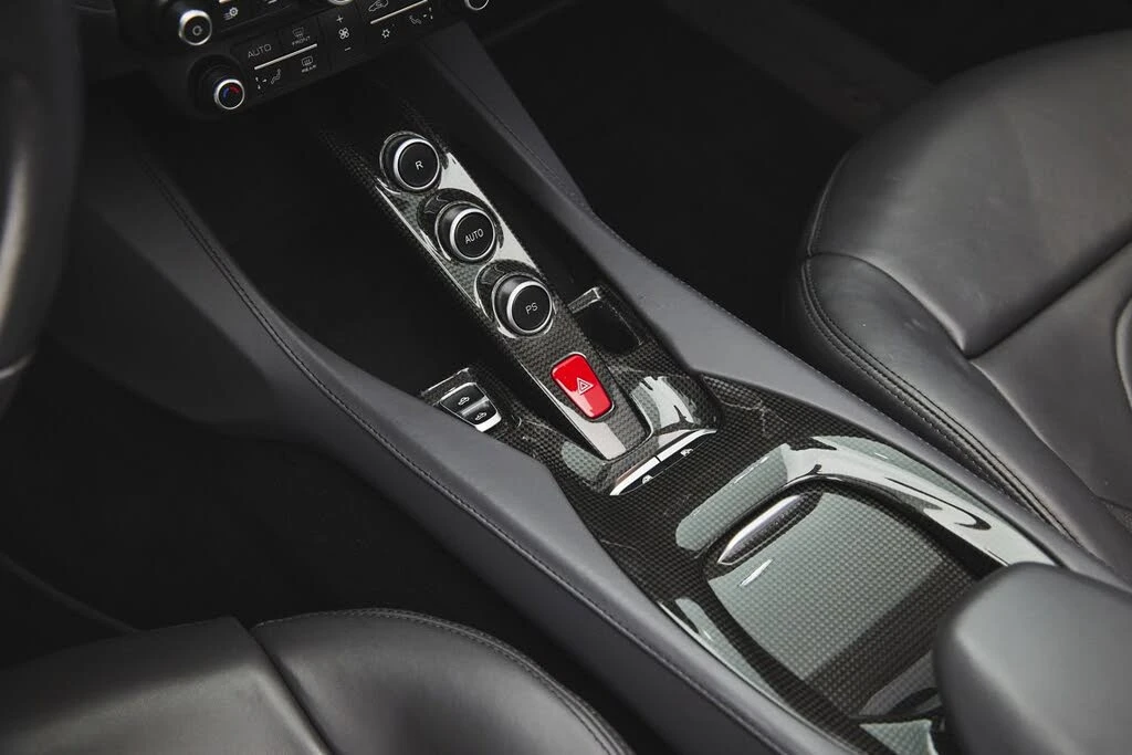 2019 Ferrari Portofino - Image 24 of 31