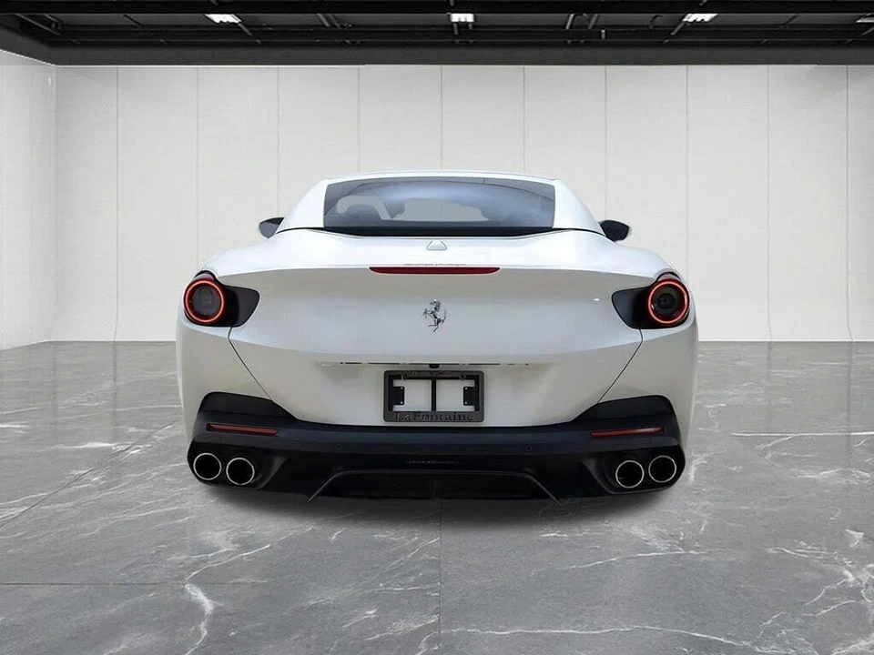 2019 Ferrari Portofino - Image 11 of 31