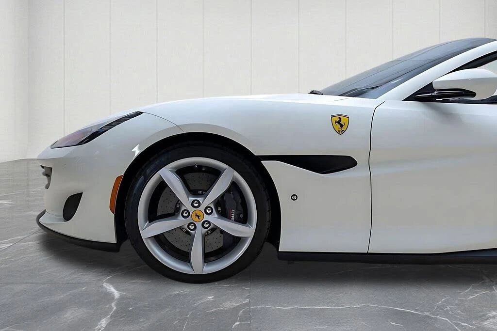 2019 Ferrari Portofino - Image 5 of 31
