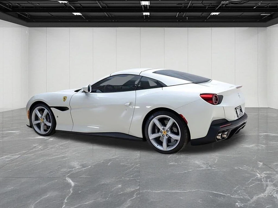 2019 Ferrari Portofino - Image 10 of 31