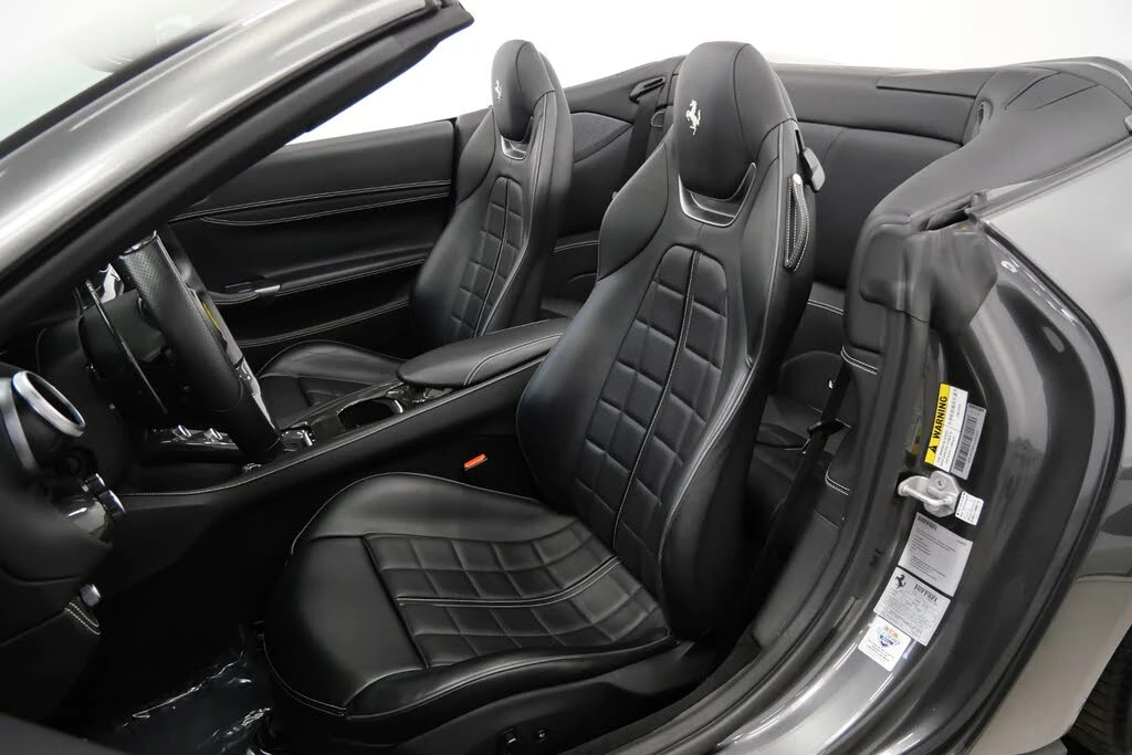 2019 Ferrari Portofino - Image 24 of 31