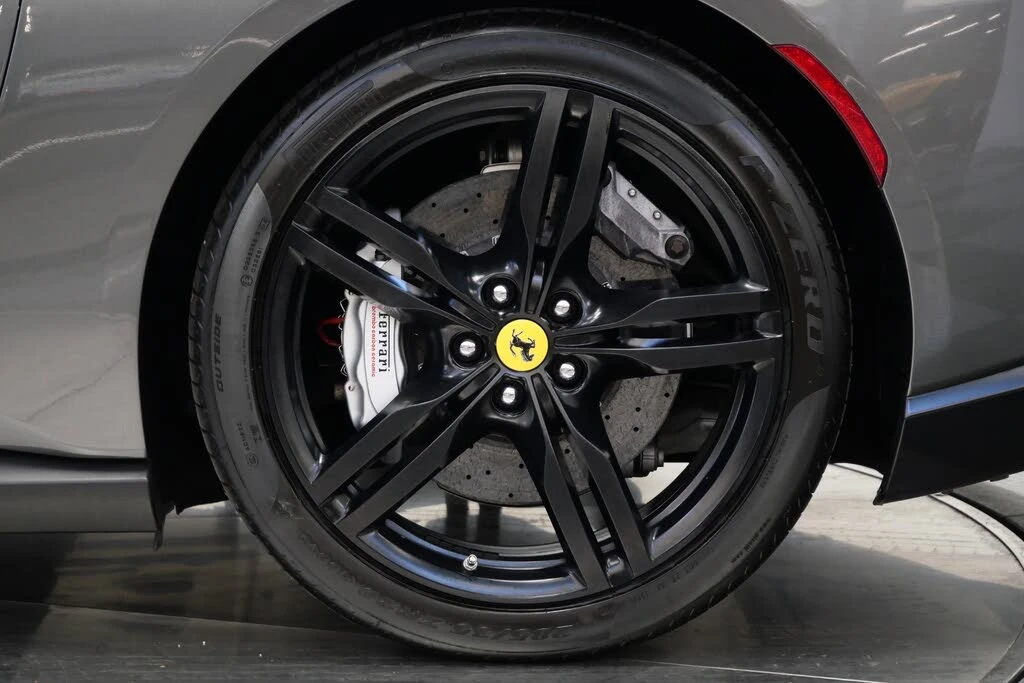2019 Ferrari Portofino - Image 11 of 31