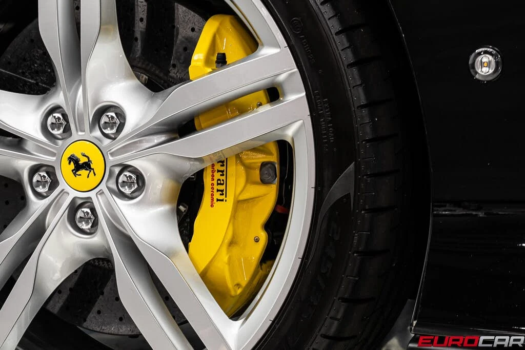 2019 Ferrari Portofino - Image 25 of 31