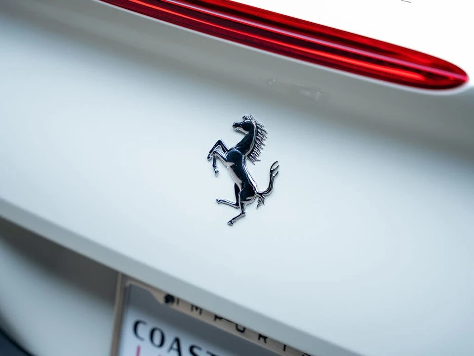 2019 Ferrari Portofino - Image 18 of 31