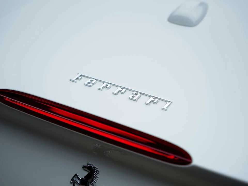 2019 Ferrari Portofino - Image 19 of 31