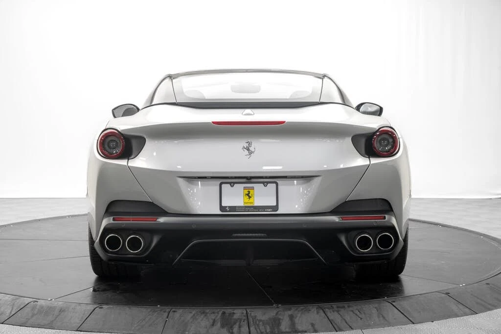 2019 Ferrari Portofino - Image 14 of 31