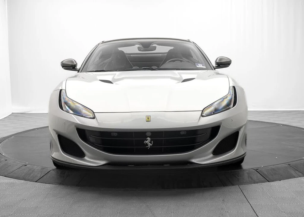 2019 Ferrari Portofino - Image 10 of 31