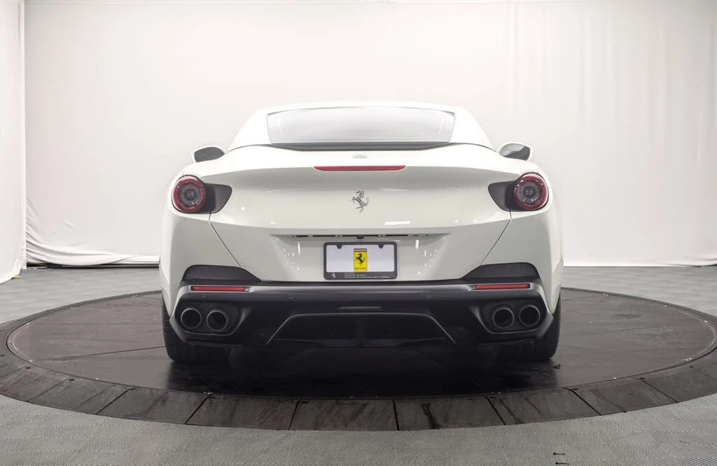 2019 Ferrari Portofino - Image 13 of 31