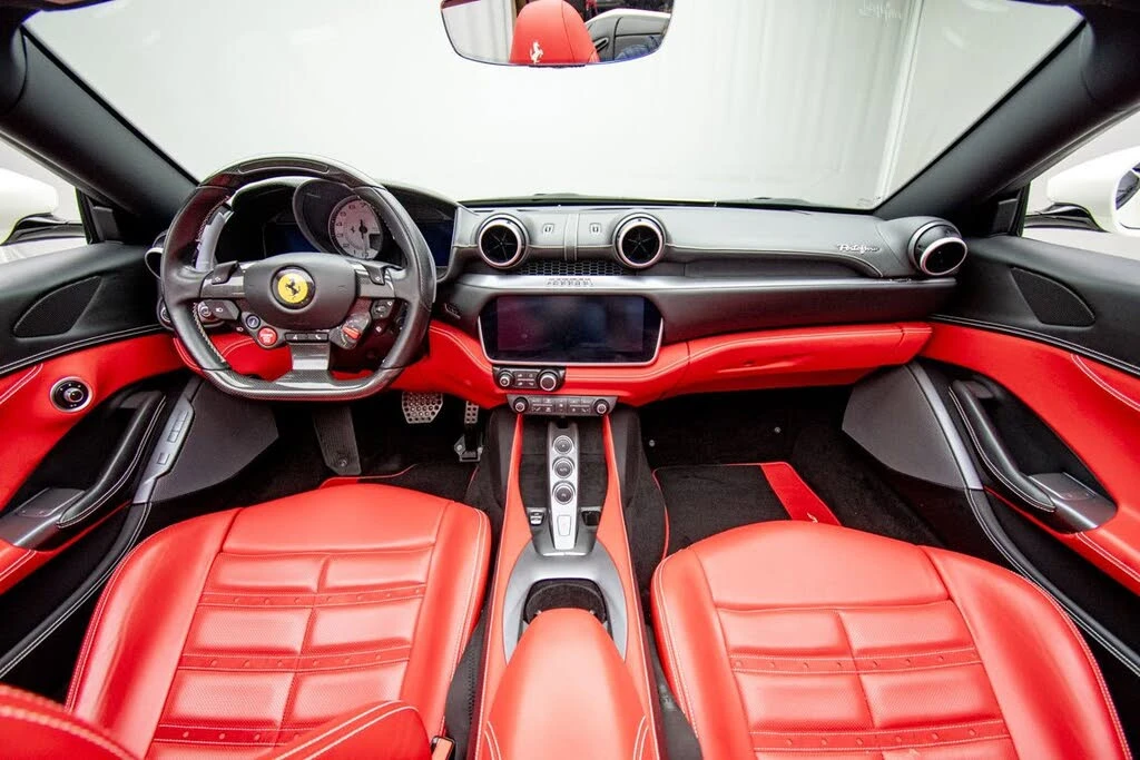 2019 Ferrari Portofino - Image 18 of 31