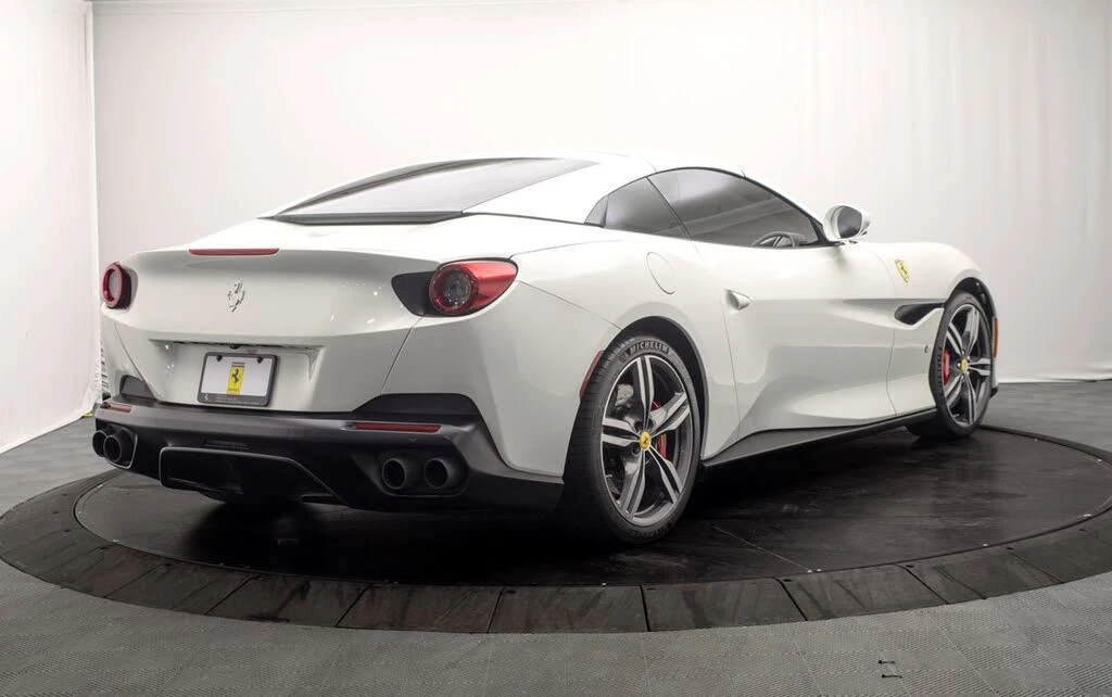 2019 Ferrari Portofino - Image 12 of 31