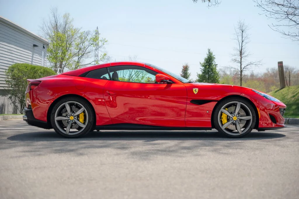 2019 Ferrari Portofino - Image 8 of 31