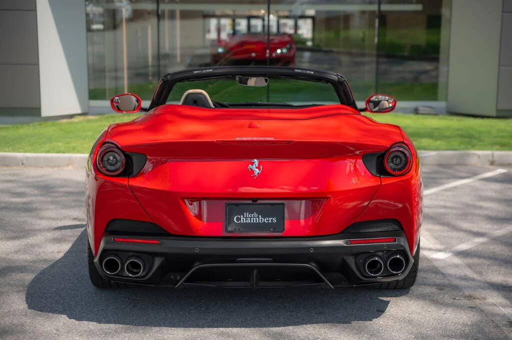 2019 Ferrari Portofino - Image 11 of 31