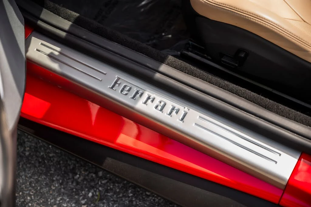 2019 Ferrari Portofino - Image 29 of 31