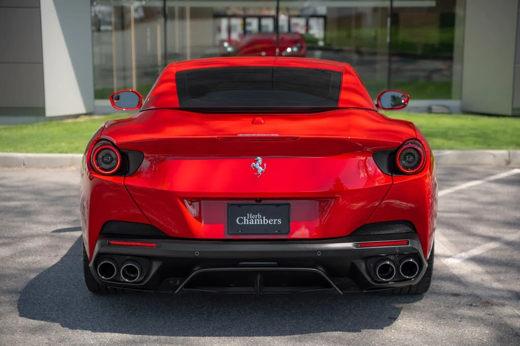 2019 Ferrari Portofino - Image 9 of 31