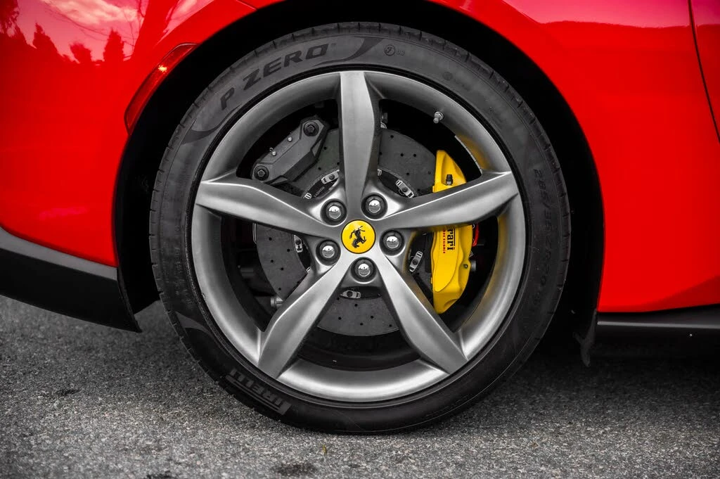 2019 Ferrari Portofino - Image 26 of 31