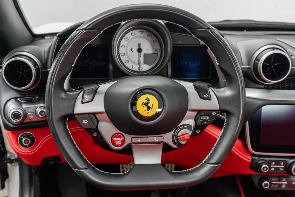2019 Ferrari Portofino - Image 15 of 31