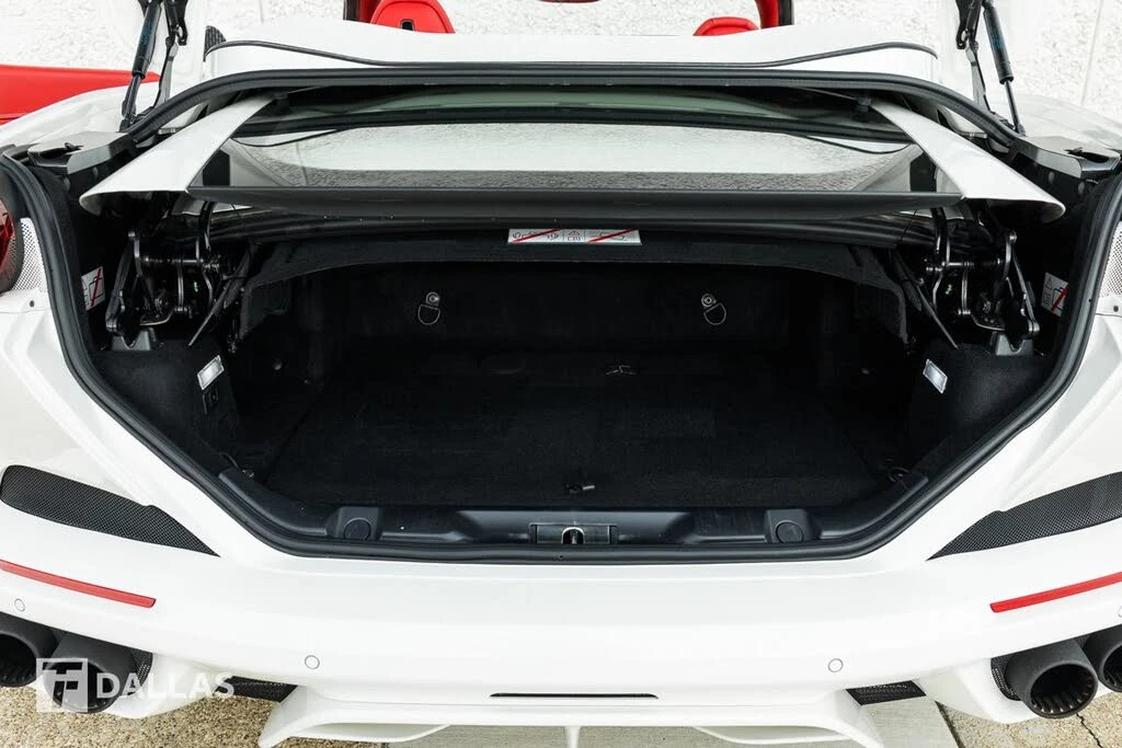 2019 Ferrari Portofino - Image 30 of 31