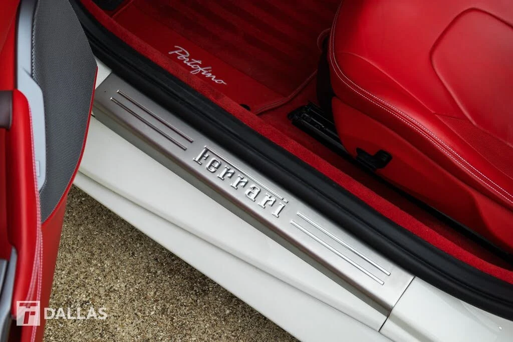 2019 Ferrari Portofino - Image 21 of 31