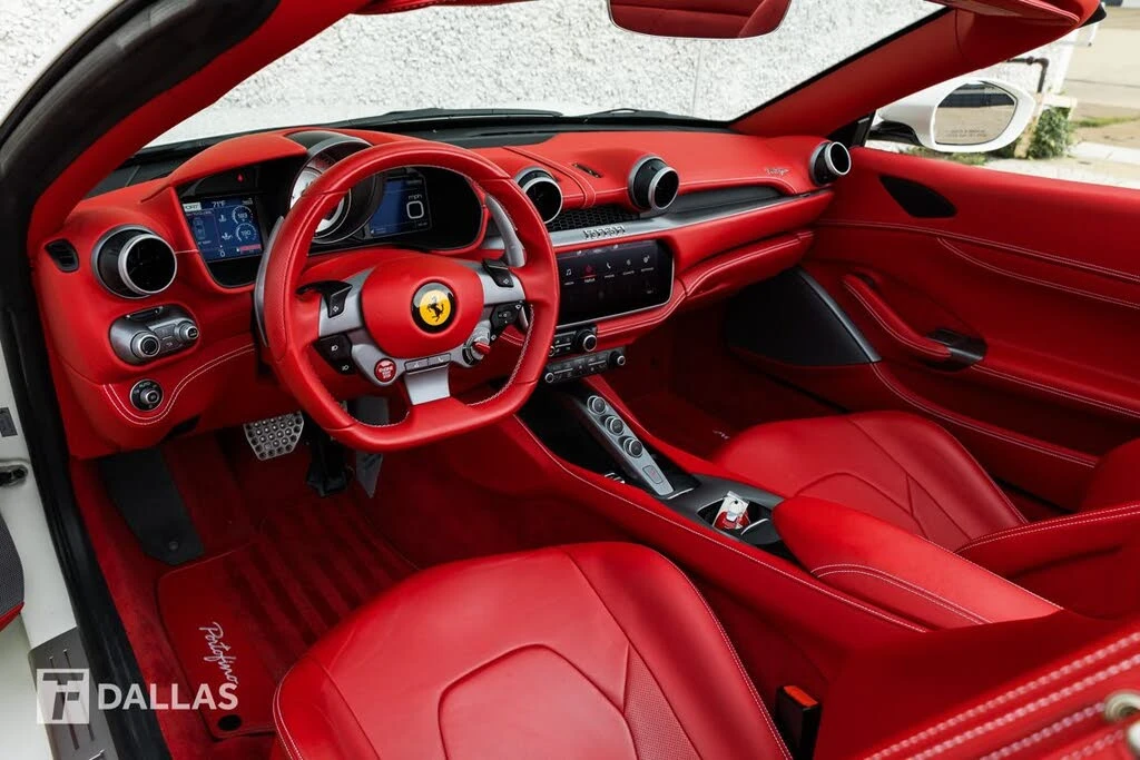 2019 Ferrari Portofino - Image 24 of 31
