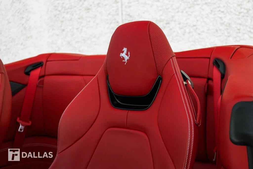 2019 Ferrari Portofino - Image 22 of 31