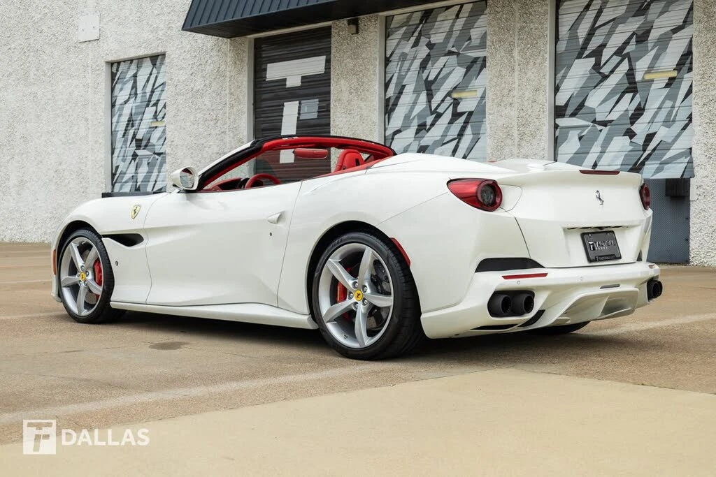 2019 Ferrari Portofino - Image 10 of 31