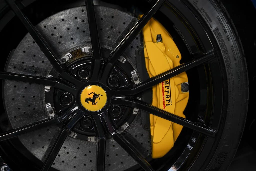 2019 Ferrari Portofino - Image 19 of 31