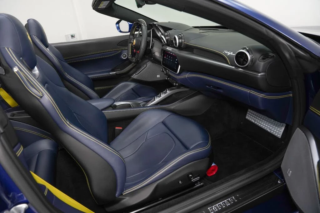 2019 Ferrari Portofino - Image 2 of 31