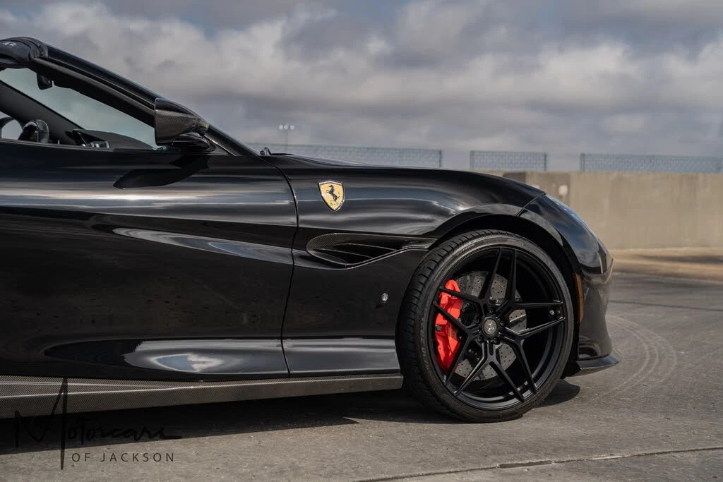 2019 Ferrari Portofino - Image 29 of 31
