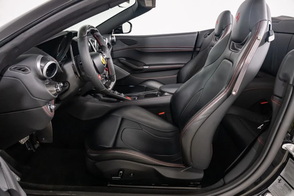 2019 Ferrari Portofino - Image 28 of 31