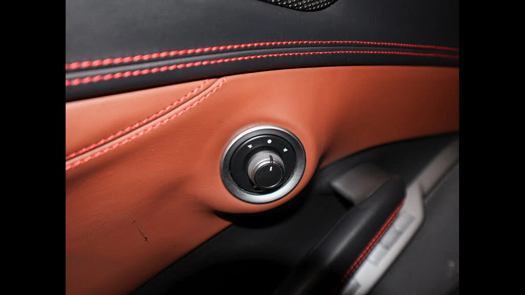2019 Ferrari Portofino - Image 21 of 31