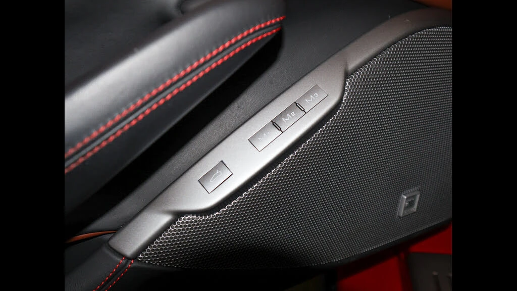 2019 Ferrari Portofino - Image 22 of 31