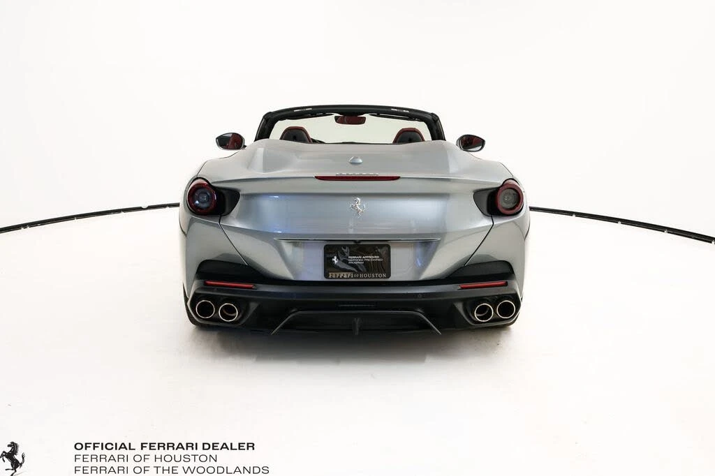 2019 Ferrari Portofino - Image 10 of 31