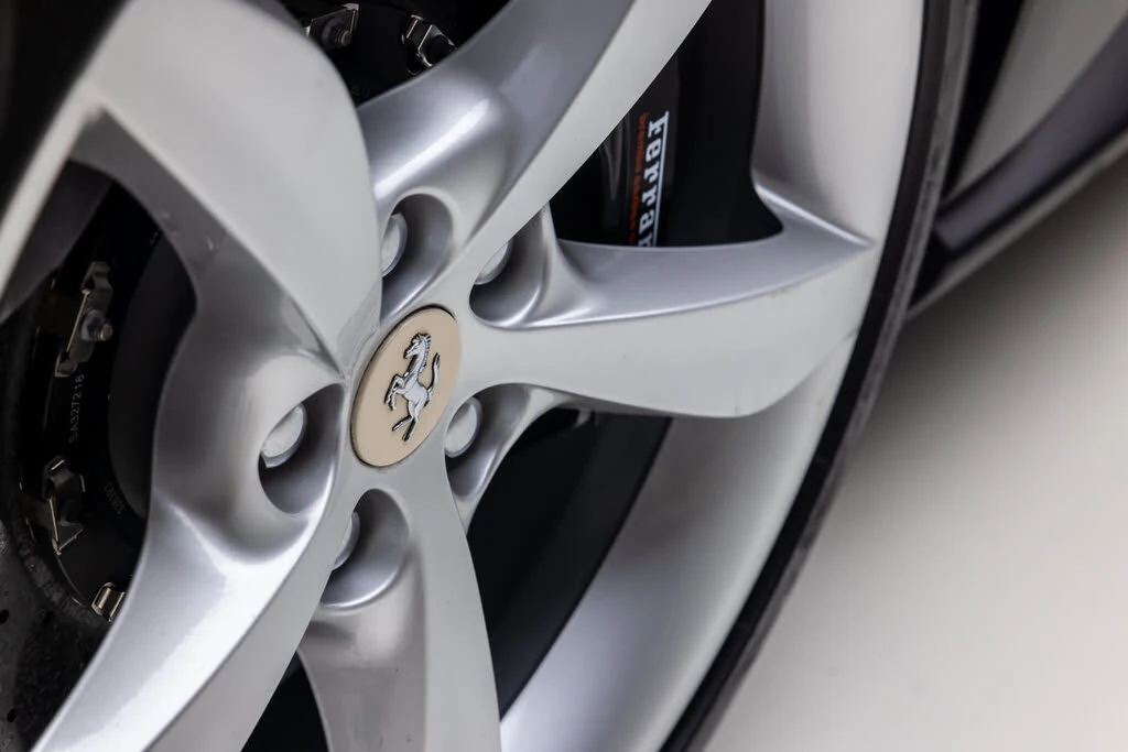 2019 Ferrari Portofino - Image 25 of 31