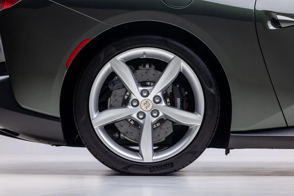2019 Ferrari Portofino - Image 17 of 31