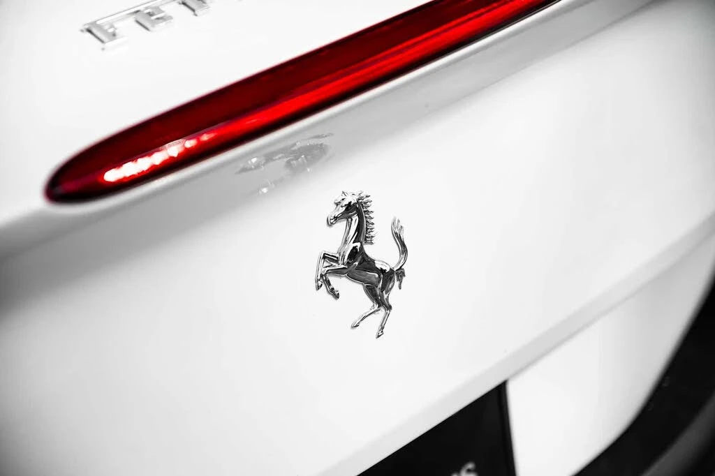 2019 Ferrari Portofino - Image 19 of 31