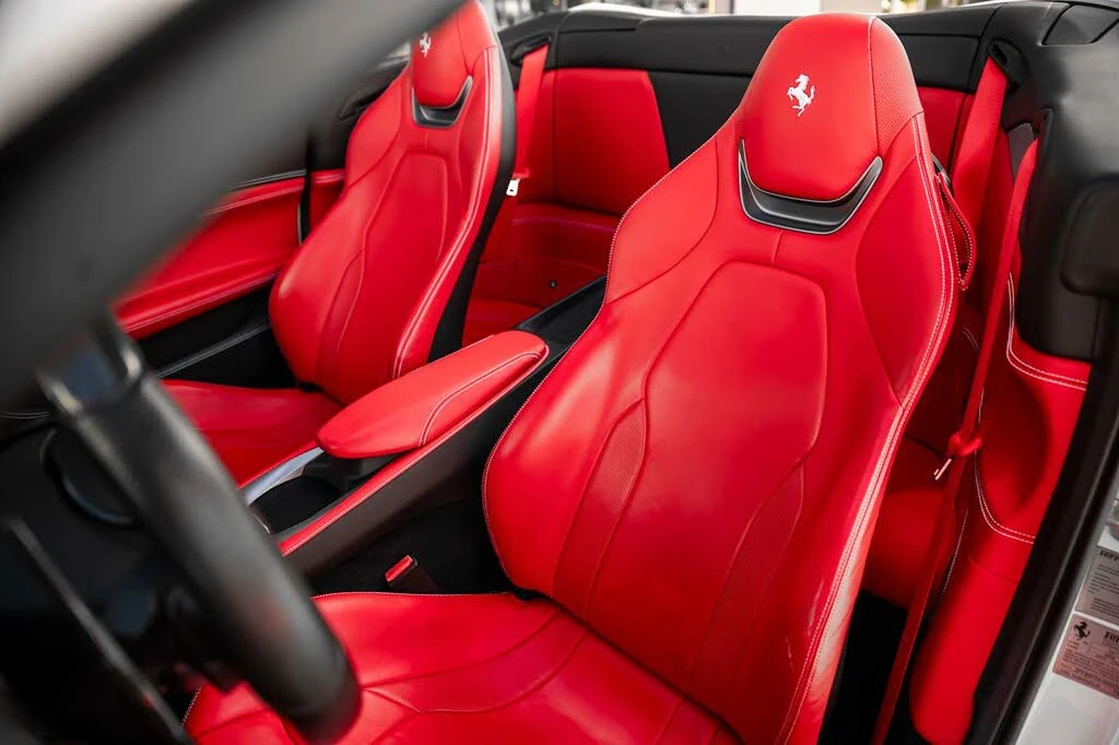 2019 Ferrari Portofino - Image 6 of 31