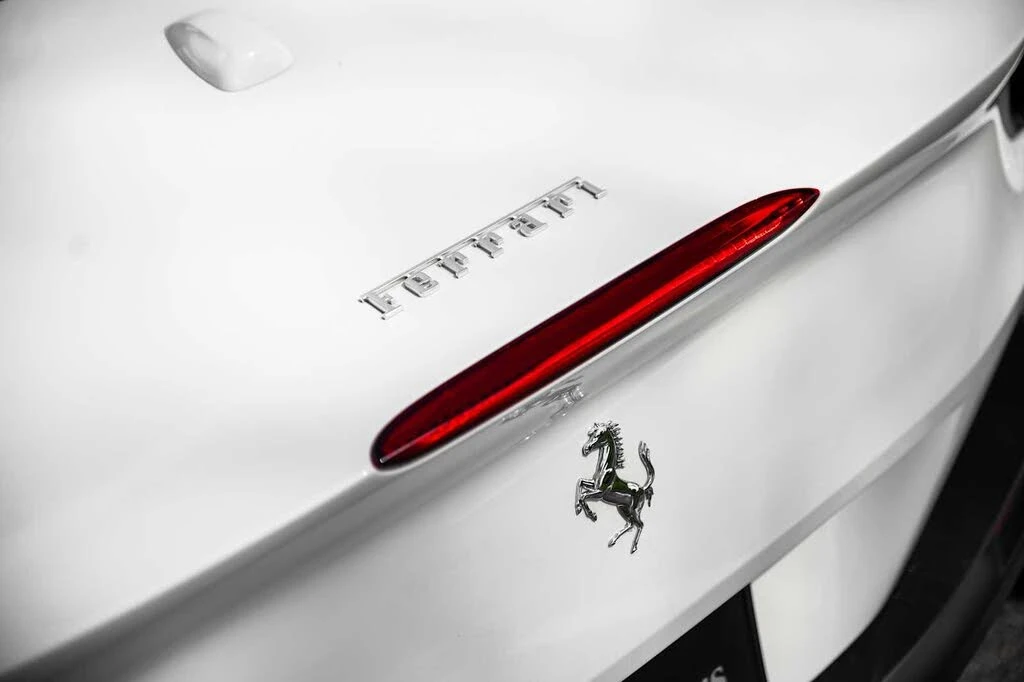 2019 Ferrari Portofino - Image 18 of 31