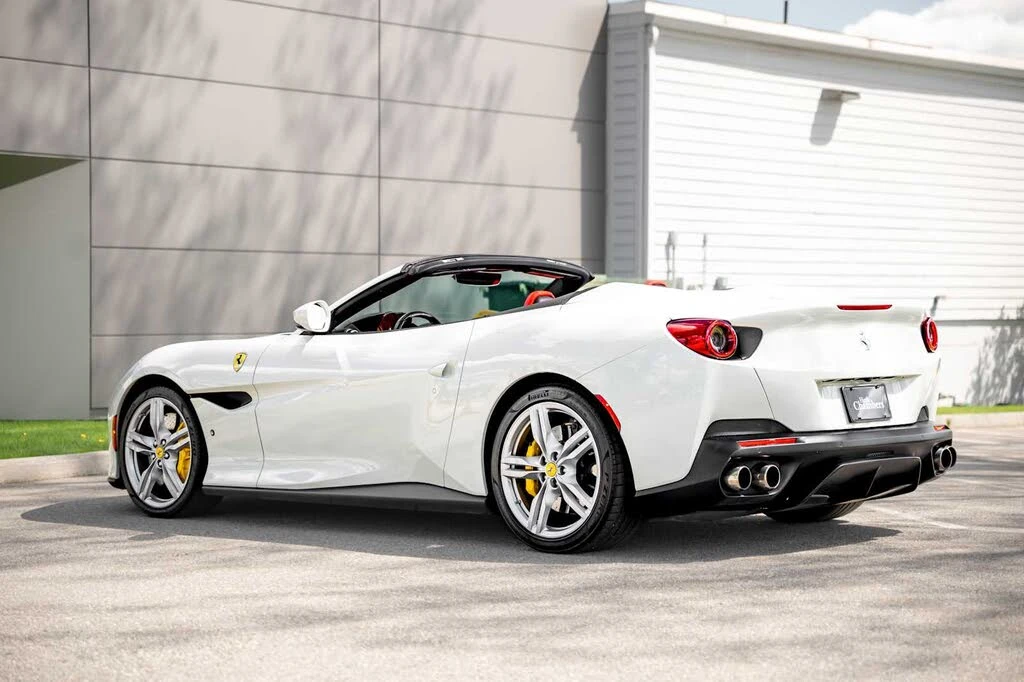 2019 Ferrari Portofino - Image 16 of 31